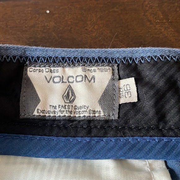 Volcom Men’s Blue Khaki Shorts Size 36 - Picture 3 of 3